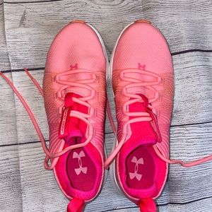 Girls Under Armour Pink Tennis Shoes
